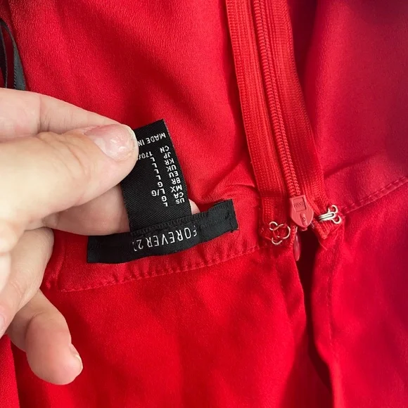 Dress - Picture 4 of 4